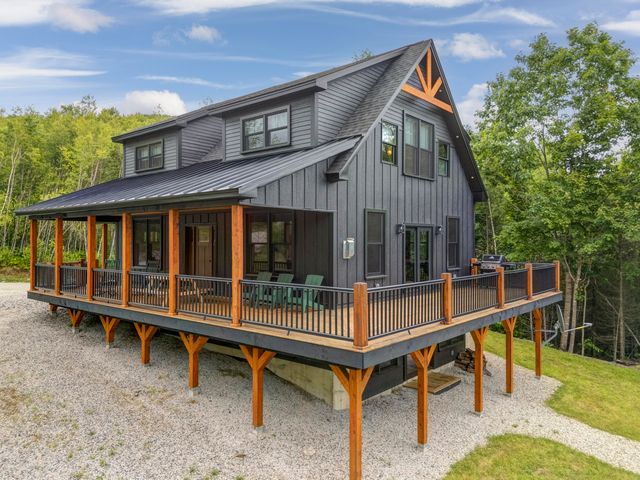 $925,000 | 92 Mountain Vly Road | Bethel