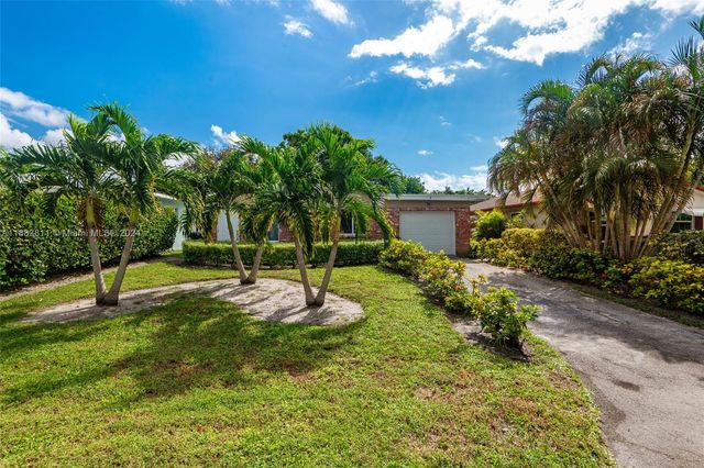 $620,000 | 484 West Royal Palm Road | Southeast Boca Raton