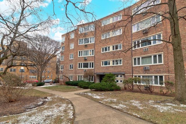 $122,000 | 1960 West Hood Avenue, Unit 2C | West Ridge