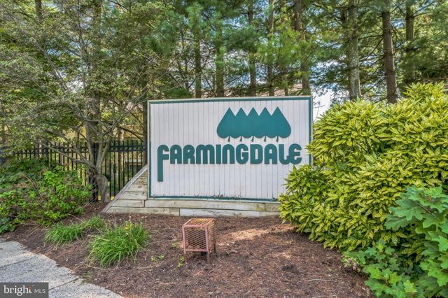 $299,000 | 18131 Chalet Drive, Unit 24302 | Farmingdale