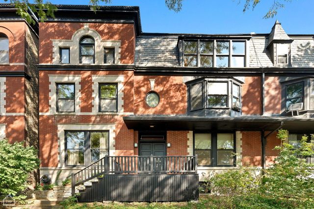 $795,000 | 1354 East 49th Street | Kenwood