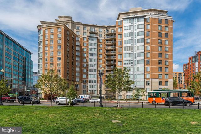 $462,500 | 555 Massachusetts Avenue Northwest, Unit 707 | Mount Vernon Square