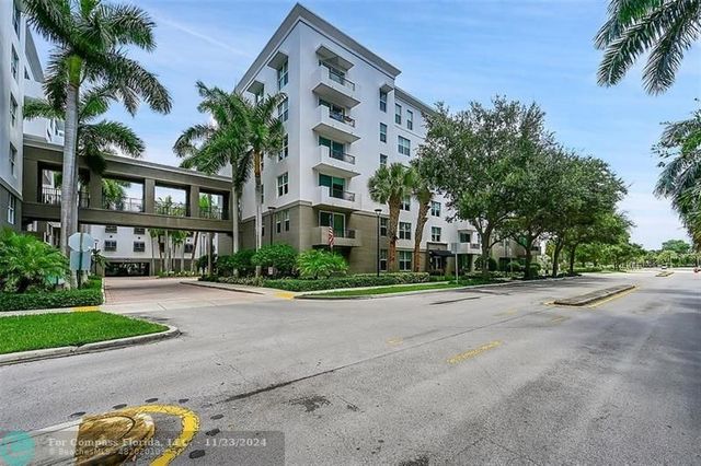 $2,800 | 2421 Northeast 65th Street, Unit 2316 | Lauderdale One