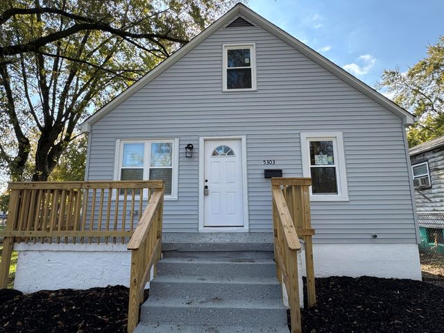 $179,900 | 5303 West 3rd Place | Brunswick