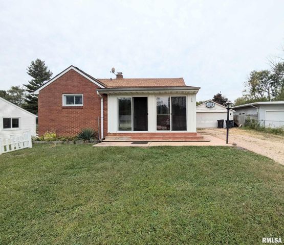 $129,900 | 113 Bess Street | East Peoria