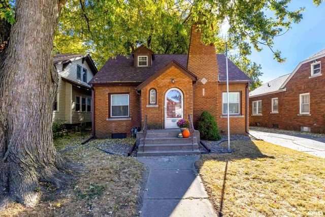 $189,900 | 2446 16th Avenue | Forest Hill