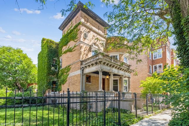 $1,100,000 | 836 East 52nd Street | Hyde Park