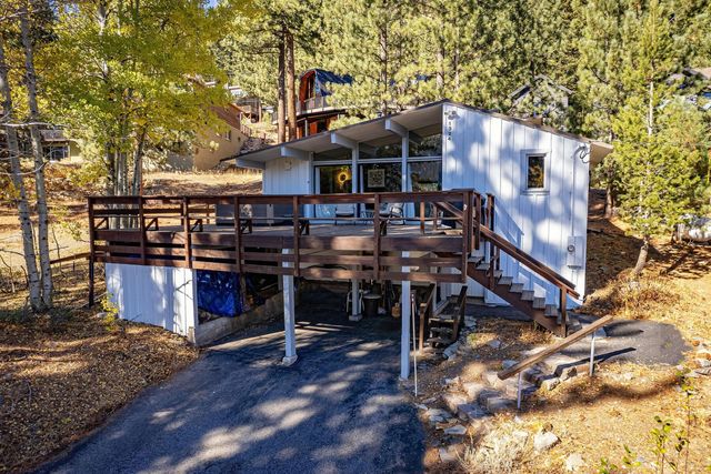 $1,295,000 | 1324 Lanny Lane | Squaw Valley Estates