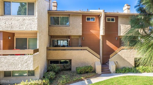 $599,000 | 785 County Square Drive, Unit 6 | Thille