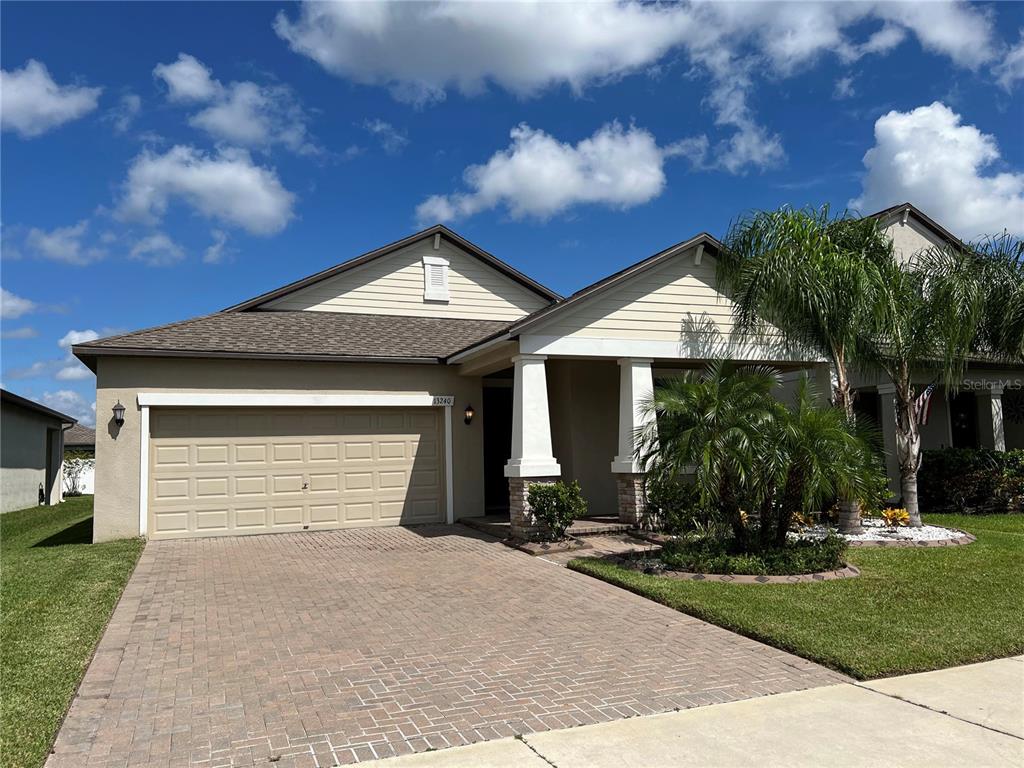 a front view of house with yard