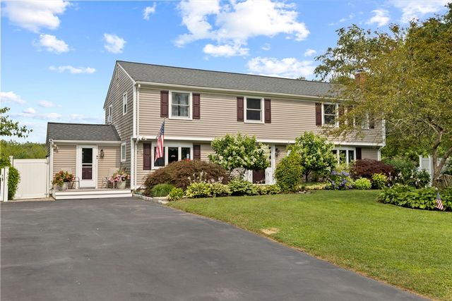 $799,900 | 126 Presidential Circle | Marshfield Center