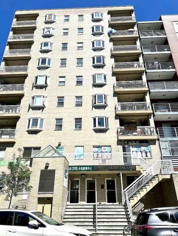 $619,000 | 140-31 Cherry Avenue, Unit 5C | Flushing