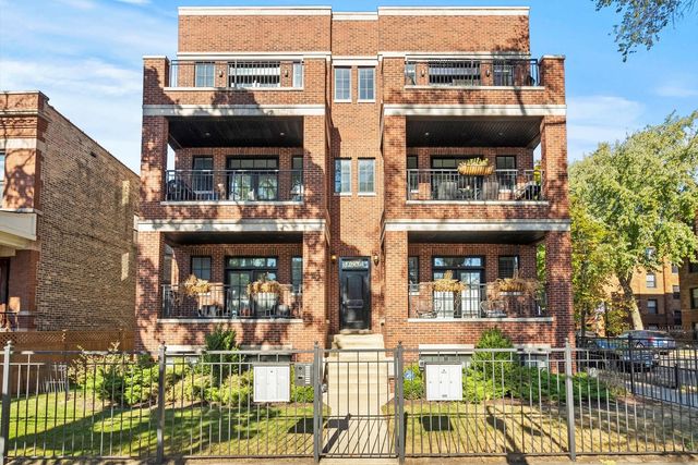 $850,000 | 1204 West Cornelia Avenue, Unit 3E | Lake View