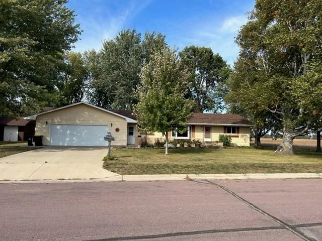 $182,900 | 306 9th Street | Westbrook Township - Cottonwood County