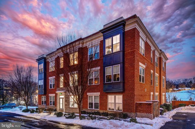 $544,990 | 1951 Reston Vly Way, Unit 4 | Reston