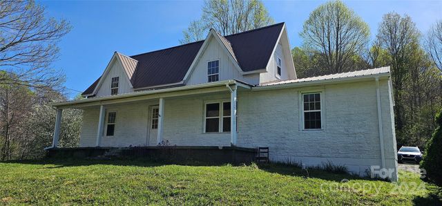 $249,000 | 11068 North 226th Highway | Harrell Township - Mitchell County