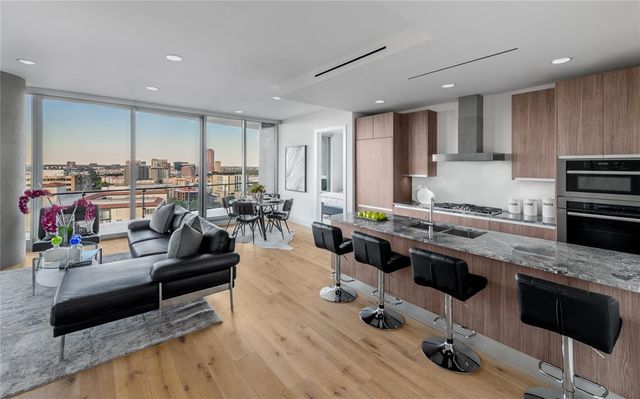 $1,231,000 | 3130 North Harwood Street, Unit 1605 | Blue Ciel