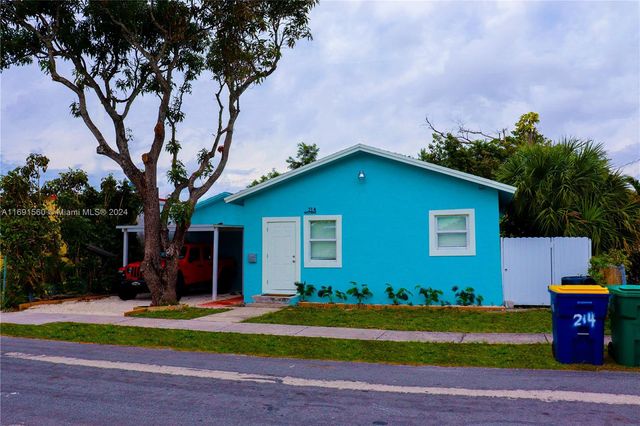 $499,000 | 214 Southwest 2nd Terrace | Dania Beach