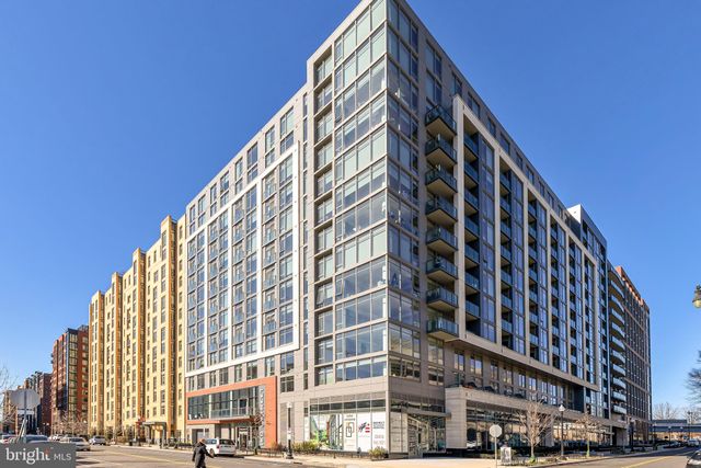 $2,275 | 150 I Street Southeast, Unit INTERIOR | Navy Yard