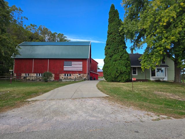 $375,000 | W4878 Highway 18 | Jefferson Town