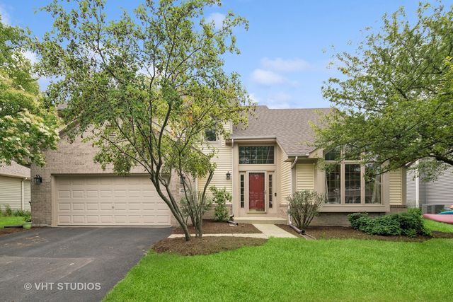 $625,000 | 4756 Clearwater Lane | Naperville
