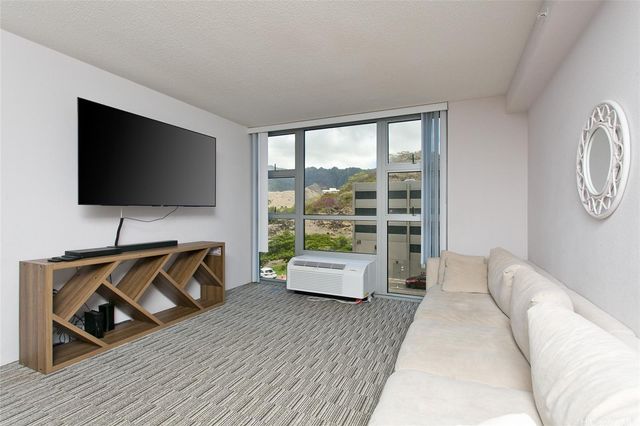 $3,600 | 7000 Hawaii Kai Drive, Unit 2403 | West Marina