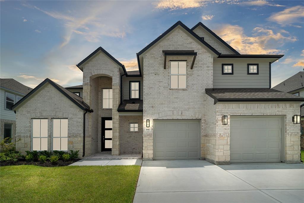 Welcome home to 441 Piney Rocks Lane located in the community of Beacon Hill and zoned to Waller ISD.