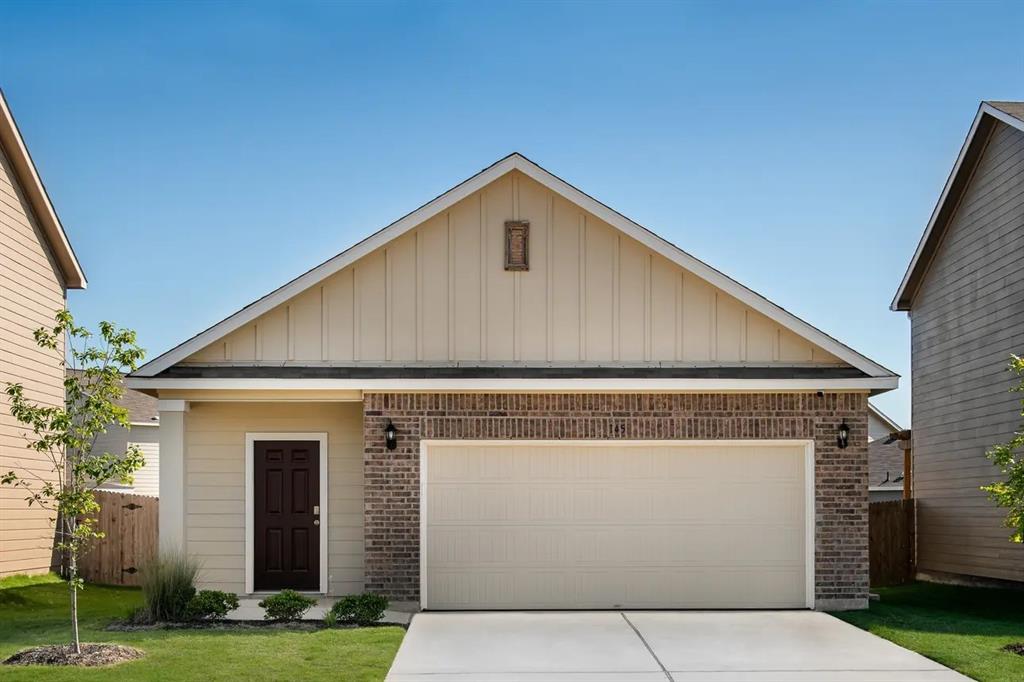 a front view of house with yard