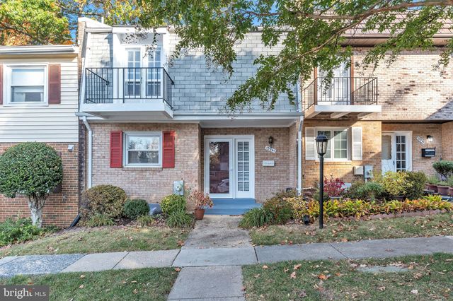 $469,990 | 10941 Bucknell Drive, Unit 21 | Wheaton