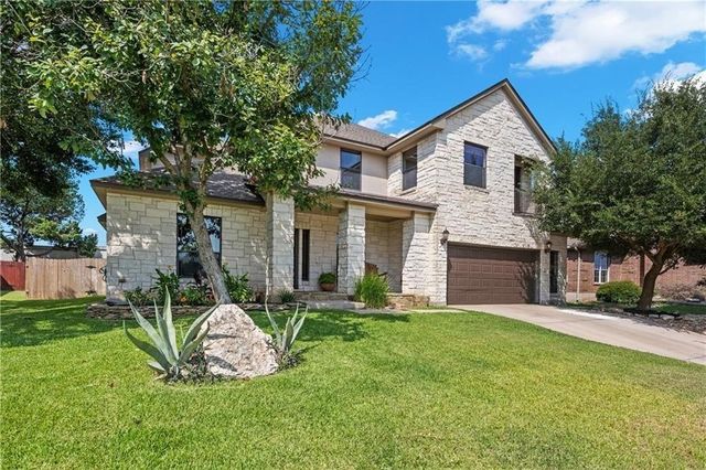 $3,100 | 409 Darkwoods Drive | Forest Oaks