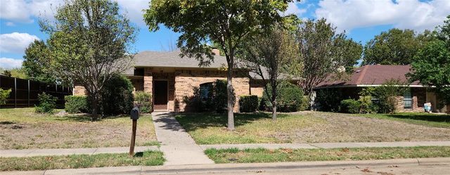 $2,250 | 2413 Stonemoss Drive | Caddo Park