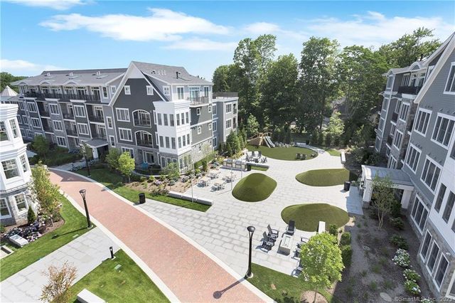 $2,975,000 | 160 Park Street, Unit 202 | New Canaan