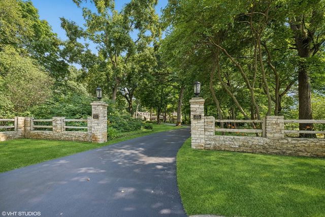 $6,950,000 | 875 Country Club Road | St. Charles