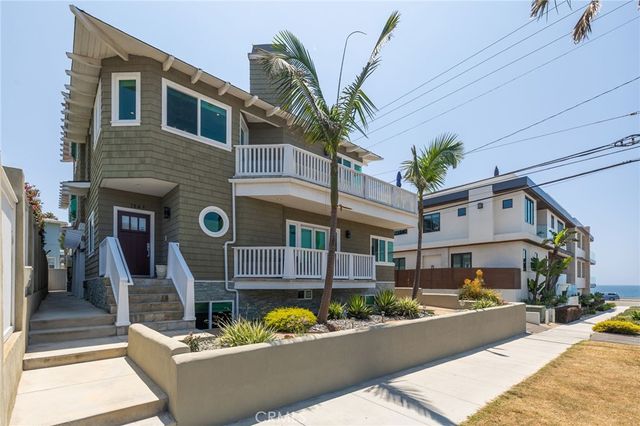 $2,799,000 | 104 Avenue G, Unit A | West Redondo Beach