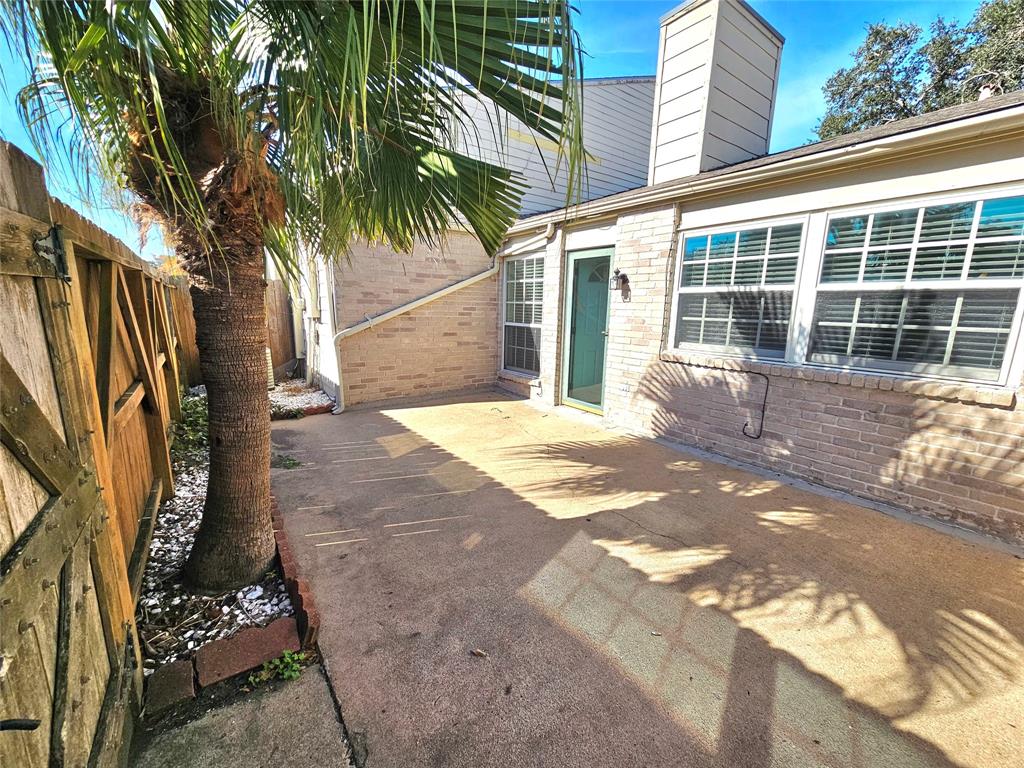 Spacious private patio