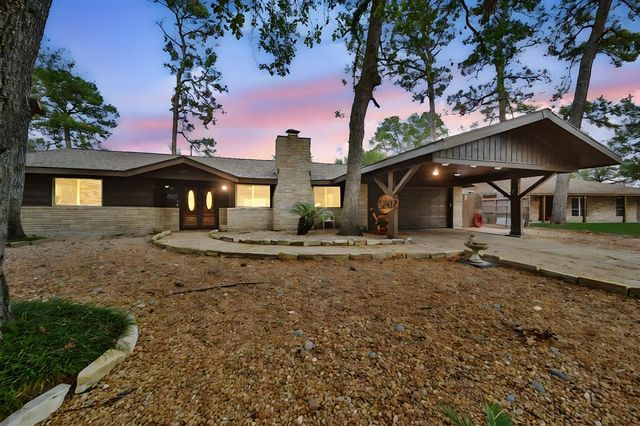 $349,000 | 1202 Burning Tree Road | Kingwood West