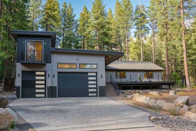 $4,250,000 | 846 Donna Drive | The Woods