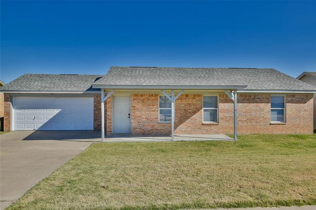 $1,800 | 210 Dean Court | Granbury