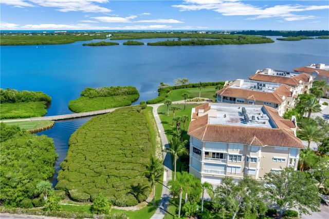 $1,525,000 | 4878 South Harbor Drive, Unit 301 | Gifford