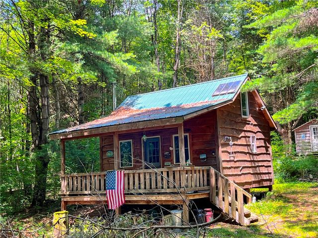 $169,900 | 93 Maple Landing Road | Albion - Oswego County