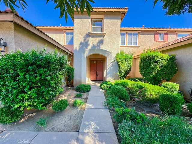 $825,000 | 5121 Vista Drive | Hillside