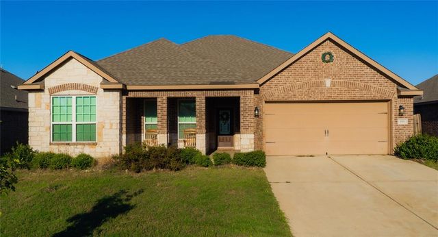 $364,495 | 809 Oak Valley | Denton