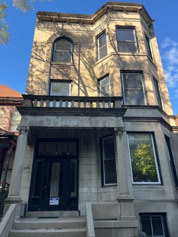 $2,500 | 5704 South Kenwood Avenue, Unit 3A | Hyde Park