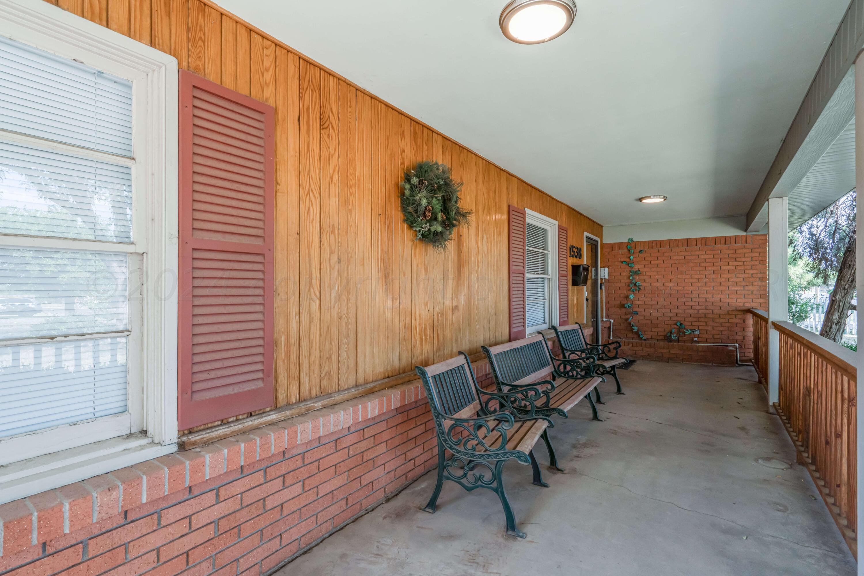 1538 Bell-11 FRONT PORCH