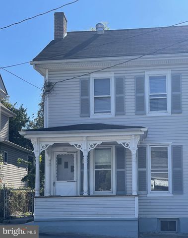 $1,600 | 105 Hess Avenue | Martinsburg