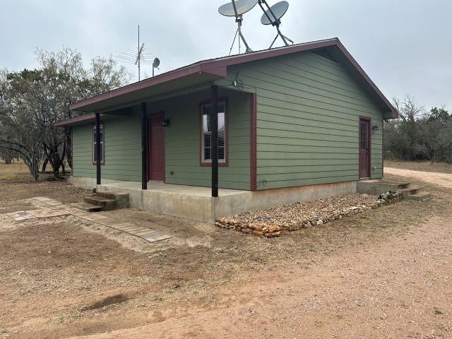 $1,600 | 460 Flying X Road | Spicewood