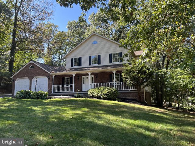 $449,900 | 160 Oak Hills Drive | West Manheim Township - York County