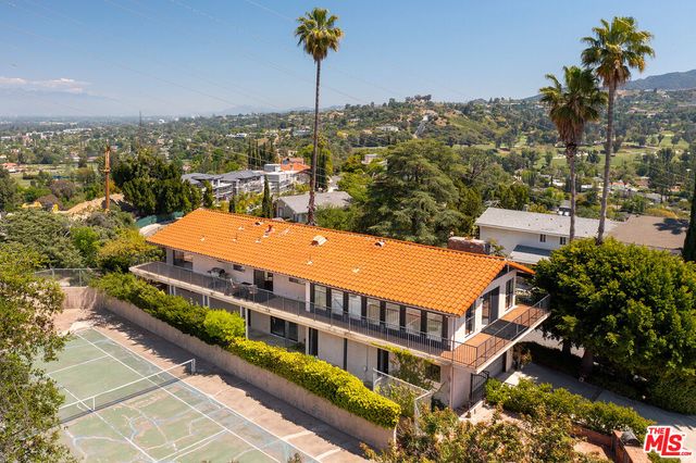 $1,695,000 | 18827 Edleen Drive | Tarzana