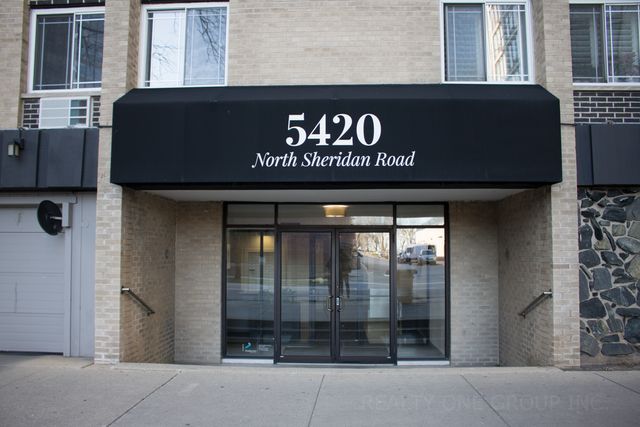 $339,000 | 5420 North Sheridan Road, Unit 205 | Edgewater Beach