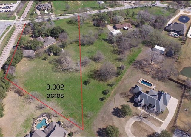 $1,350,000 | 6400 Pleasant Run Road | Central Colleyville